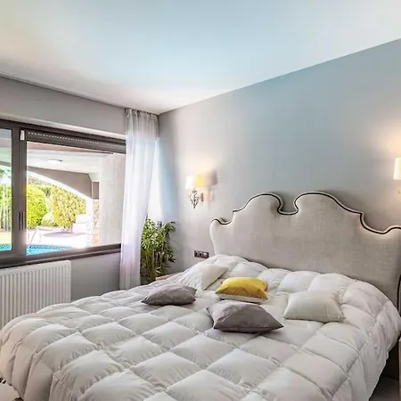 Emilia, Vue Mer, Super-cannes *