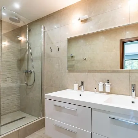 Emilia, Vue Mer, Super-cannes Villa